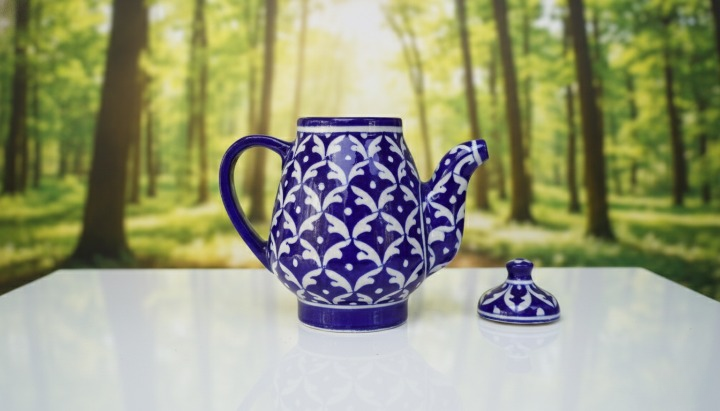 Heritage Vine Teapot